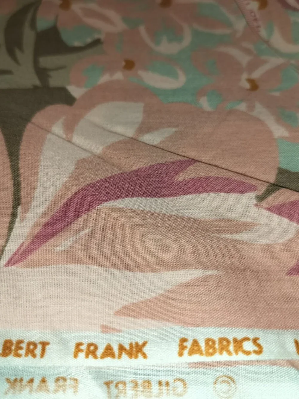 Vintage Fabric - Large Soft Floral Print